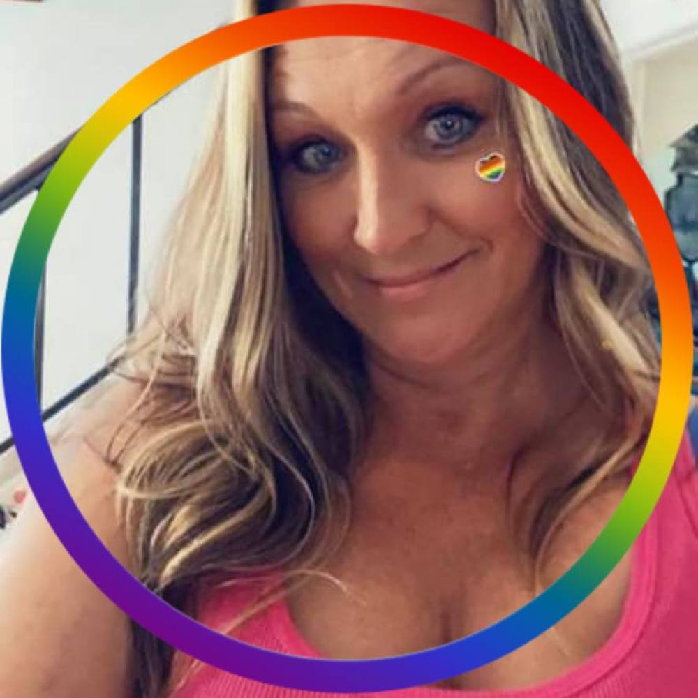 Meet your Posher, Renee